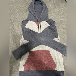 Men’s Small American Eagle Long sleeve Shirt w/ hood